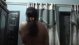 A curvy mom from India flaunts her ample backside