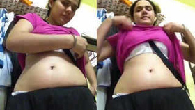 Indian GF's steamy self-shot video with audio of her and her boyfriend