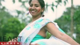 Indian girl's sizzling photo shoot
