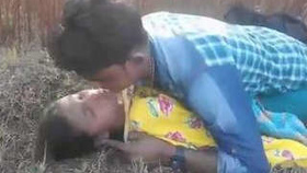 Indian village couple engages in outdoor sex