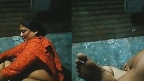 Bangladeshi slum Bhabhi in hardcore sex with a local customer