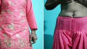 Indian chick hurry to demonstrate XXX parts in sex show