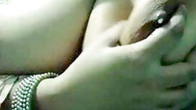 Desi bhabi show her big boobs