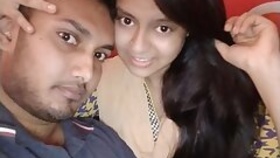 Desi Indian girl sucks and fucks mega mms