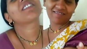 Desi aunt sexy boobs
