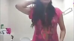 Desi girl shows her big tits and ass on camera mobile selfies