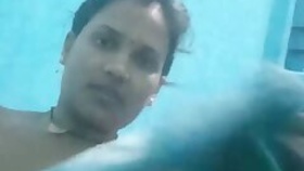 bhabhi smacks before a blowjob