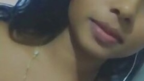 Pretty Indian Girl Desi Shows Video