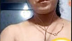 Bhabhi Shows Tits On Video Call