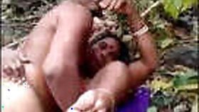 Couple Desi nadiparia bokaro fuck in the jungle